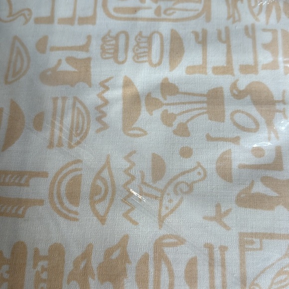 Vintage NOS Pequot DOUBLE fitted sheet, Egyptian hieroglyphic pattern, tan/cream - Picture 3 of 5